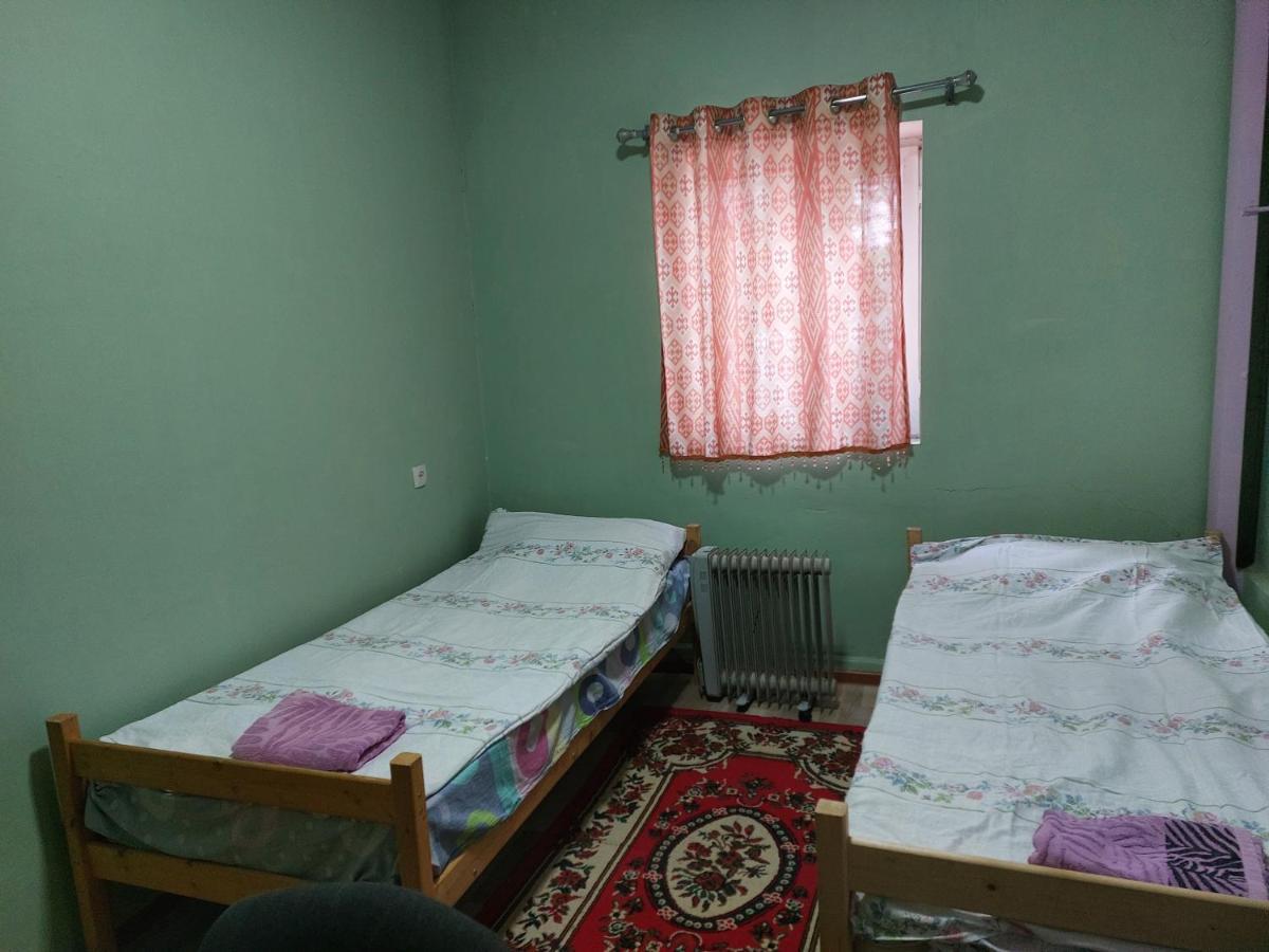 Konok Center Osh Hotel Bagian luar foto