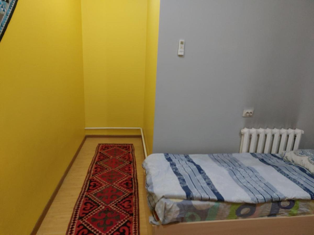 Konok Center Osh Hotel Bagian luar foto